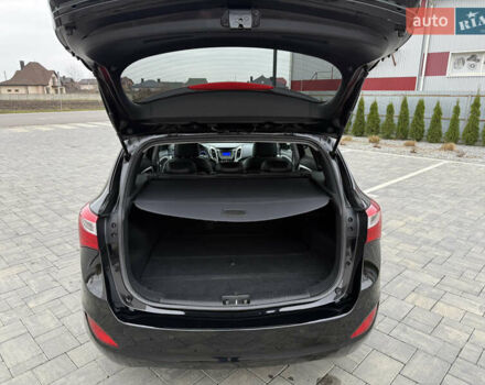 Чорний Хендай i30, об'ємом двигуна 1.6 л та пробігом 202 тис. км за 12500 $, фото 25 на Automoto.ua