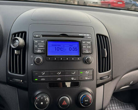 Черный Хендай i30, объемом двигателя 1.4 л и пробегом 210 тыс. км за 6750 $, фото 33 на Automoto.ua