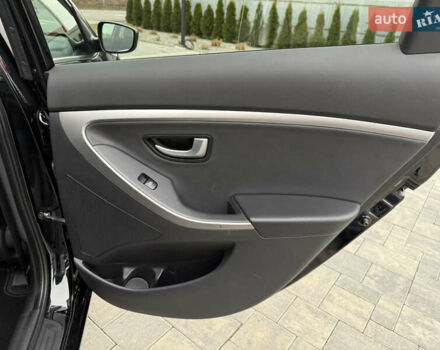 Чорний Хендай i30, об'ємом двигуна 1.6 л та пробігом 202 тис. км за 12500 $, фото 19 на Automoto.ua