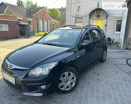 Чорний Хендай i30, об'ємом двигуна 1.58 л та пробігом 175 тис. км за 7500 $, фото 1 на Automoto.ua