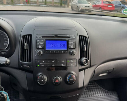 Черный Хендай i30, объемом двигателя 1.4 л и пробегом 210 тыс. км за 6750 $, фото 35 на Automoto.ua