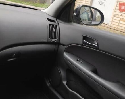 Черный Хендай i30, объемом двигателя 1.4 л и пробегом 275 тыс. км за 6000 $, фото 46 на Automoto.ua