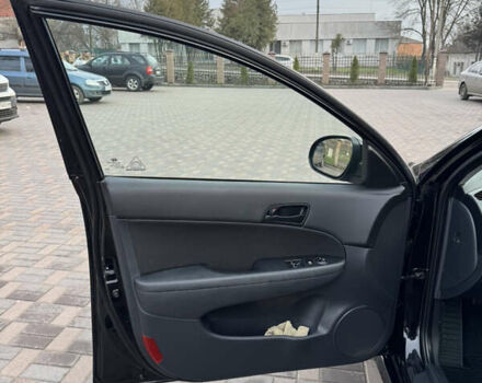 Черный Хендай i30, объемом двигателя 1.4 л и пробегом 210 тыс. км за 6750 $, фото 22 на Automoto.ua