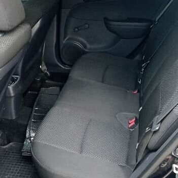 Чорний Хендай i30, об'ємом двигуна 1.59 л та пробігом 145 тис. км за 6499 $, фото 6 на Automoto.ua