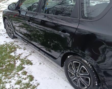 Черный Хендай i30, объемом двигателя 1.6 л и пробегом 296 тыс. км за 7450 $, фото 2 на Automoto.ua