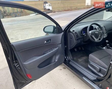 Хендай i30 2012 в Виннице на Automoto.ua Черный Хендай i30, объемом двигателя 1.4 л и пробегом 275 тыс. км за 6100 $, фото 24 на Automoto.ua