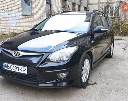Черный Хендай i30, объемом двигателя 1.4 л и пробегом 275 тыс. км за 6000 $, фото 5 на Automoto.ua