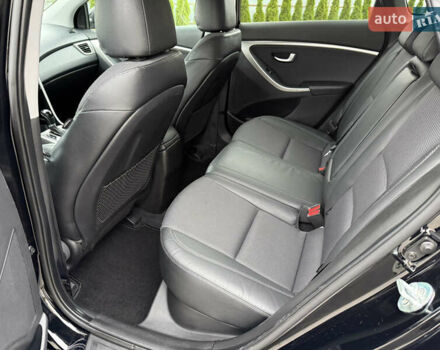 Чорний Хендай i30, об'ємом двигуна 1.6 л та пробігом 202 тис. км за 12500 $, фото 18 на Automoto.ua