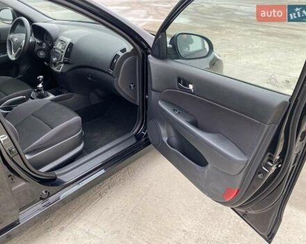 Хендай i30 2012 в Виннице на Automoto.ua Черный Хендай i30, объемом двигателя 1.4 л и пробегом 275 тыс. км за 6100 $, фото 36 на Automoto.ua