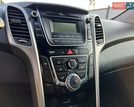 Черный Хендай i30, объемом двигателя 1.58 л и пробегом 248 тыс. км за 7800 $, фото 37 на Automoto.ua