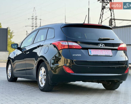 Черный Хендай i30, объемом двигателя 1.58 л и пробегом 248 тыс. км за 7800 $, фото 24 на Automoto.ua