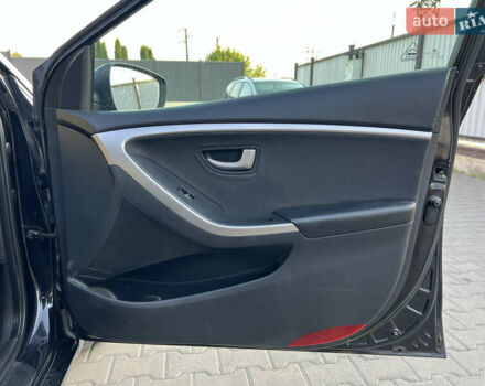 Черный Хендай i30, объемом двигателя 1.58 л и пробегом 248 тыс. км за 7800 $, фото 41 на Automoto.ua