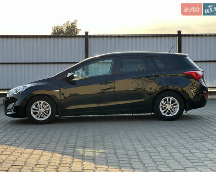 Черный Хендай i30, объемом двигателя 1.58 л и пробегом 248 тыс. км за 7800 $, фото 22 на Automoto.ua