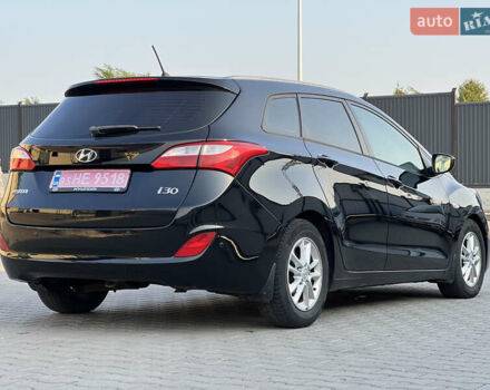 Черный Хендай i30, объемом двигателя 1.58 л и пробегом 248 тыс. км за 7800 $, фото 25 на Automoto.ua