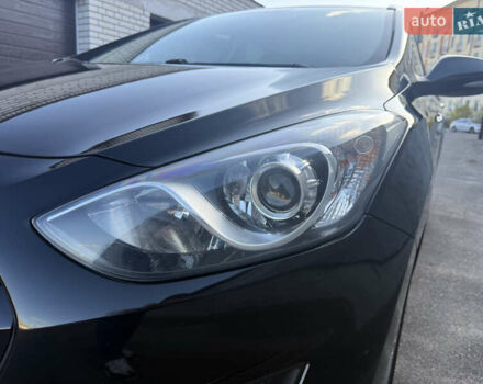 Чорний Хендай i30, об'ємом двигуна 1.59 л та пробігом 260 тис. км за 9000 $, фото 6 на Automoto.ua