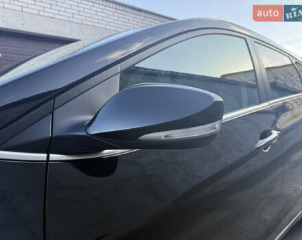 Чорний Хендай i30, об'ємом двигуна 1.59 л та пробігом 260 тис. км за 9000 $, фото 9 на Automoto.ua