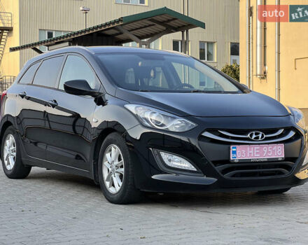 Черный Хендай i30, объемом двигателя 1.58 л и пробегом 248 тыс. км за 7800 $, фото 12 на Automoto.ua