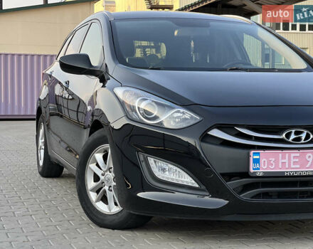 Черный Хендай i30, объемом двигателя 1.58 л и пробегом 248 тыс. км за 7800 $, фото 5 на Automoto.ua