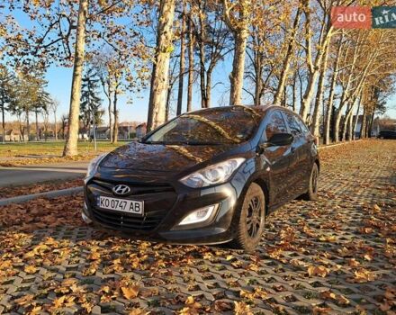 Черный Хендай i30, объемом двигателя 1.58 л и пробегом 132 тыс. км за 9500 $, фото 12 на Automoto.ua