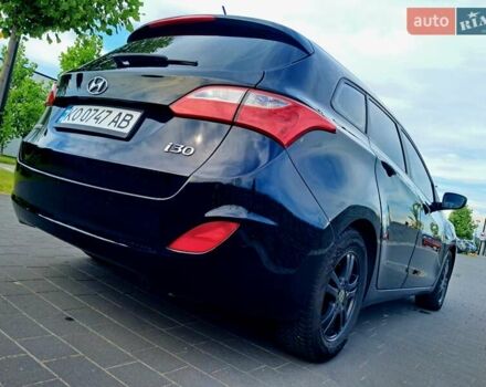 Черный Хендай i30, объемом двигателя 1.58 л и пробегом 129 тыс. км за 9900 $, фото 11 на Automoto.ua