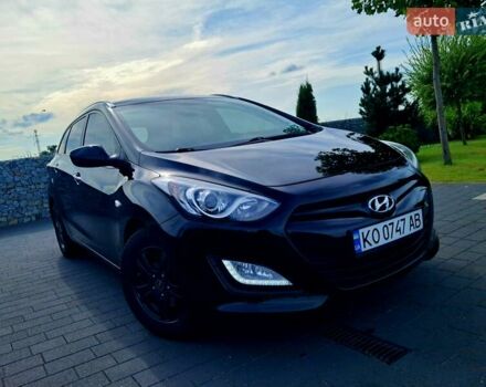 Черный Хендай i30, объемом двигателя 1.58 л и пробегом 129 тыс. км за 9900 $, фото 4 на Automoto.ua