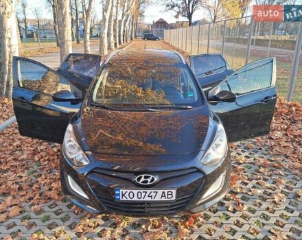 Черный Хендай i30, объемом двигателя 1.58 л и пробегом 132 тыс. км за 9500 $, фото 27 на Automoto.ua