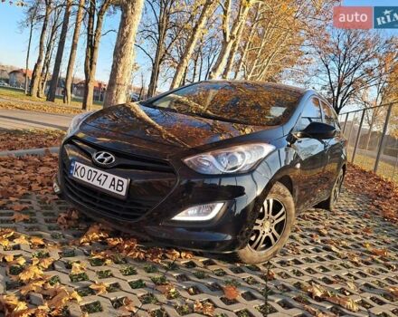 Черный Хендай i30, объемом двигателя 1.58 л и пробегом 132 тыс. км за 9500 $, фото 8 на Automoto.ua