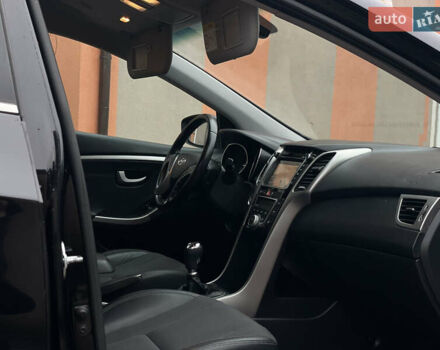 Чорний Хендай i30, об'ємом двигуна 1.6 л та пробігом 221 тис. км за 8650 $, фото 85 на Automoto.ua