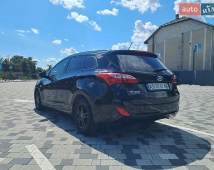 Черный Хендай i30, объемом двигателя 1.6 л и пробегом 129 тыс. км за 9990 $, фото 21 на Automoto.ua
