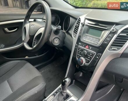 Хендай i30 2014 в Киеве на Automoto.ua Черный Хендай i30, объемом двигателя 1.58 л и пробегом 153 тыс. км за 8900 $, фото 21 на Automoto.ua