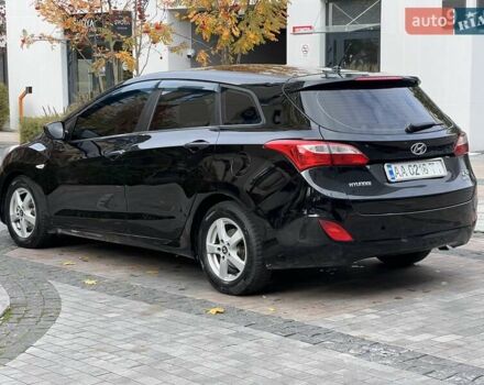Хендай i30 2014 в Киеве на Automoto.ua Черный Хендай i30, объемом двигателя 1.58 л и пробегом 153 тыс. км за 8900 $, фото 15 на Automoto.ua
