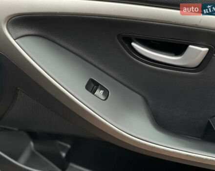 Чорний Хендай i30, об'ємом двигуна 1.6 л та пробігом 221 тис. км за 8650 $, фото 83 на Automoto.ua