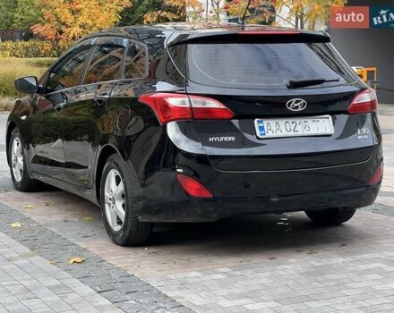 Хендай i30 2014 в Киеве на Automoto.ua Черный Хендай i30, объемом двигателя 1.58 л и пробегом 153 тыс. км за 8900 $, фото 16 на Automoto.ua