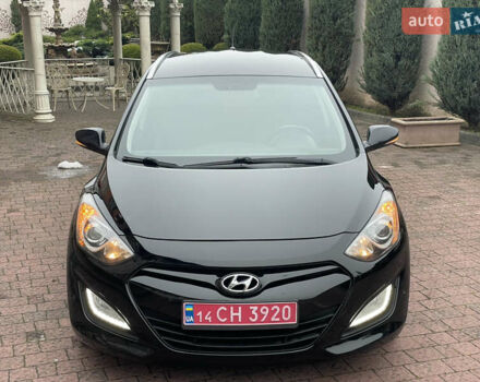 Чорний Хендай i30, об'ємом двигуна 1.6 л та пробігом 221 тис. км за 8650 $, фото 1 на Automoto.ua