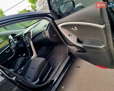 Черный Хендай i30, объемом двигателя 1.58 л и пробегом 129 тыс. км за 9900 $, фото 15 на Automoto.ua