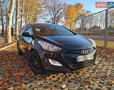 Черный Хендай i30, объемом двигателя 1.58 л и пробегом 132 тыс. км за 9500 $, фото 7 на Automoto.ua