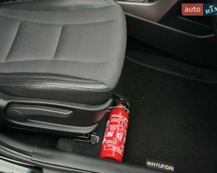 Чорний Хендай i30, об'ємом двигуна 1.6 л та пробігом 221 тис. км за 8650 $, фото 86 на Automoto.ua