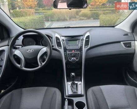 Хендай i30 2014 в Киеве на Automoto.ua Черный Хендай i30, объемом двигателя 1.58 л и пробегом 153 тыс. км за 8900 $, фото 20 на Automoto.ua