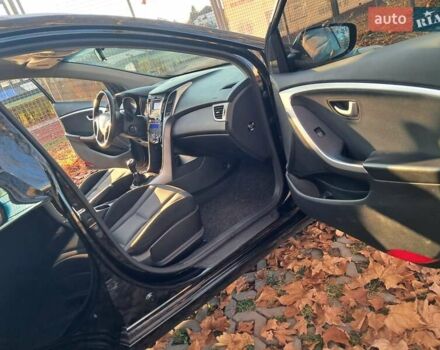 Черный Хендай i30, объемом двигателя 1.58 л и пробегом 132 тыс. км за 9500 $, фото 26 на Automoto.ua