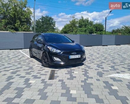 Черный Хендай i30, объемом двигателя 1.6 л и пробегом 129 тыс. км за 9990 $, фото 4 на Automoto.ua