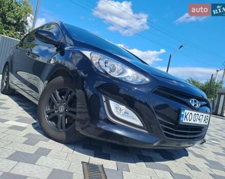 Черный Хендай i30, объемом двигателя 1.6 л и пробегом 129 тыс. км за 9990 $, фото 1 на Automoto.ua
