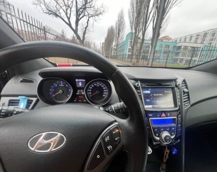 Хендай i30 2017 в Киеве на Automoto.ua Черный Хендай i30, объемом двигателя 1.6 л и пробегом 245 тыс. км за 10500 $, фото 7 на Automoto.ua