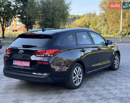 Черный Хендай i30, объемом двигателя 1.6 л и пробегом 207 тыс. км за 13500 $, фото 5 на Automoto.ua