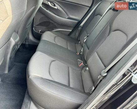 Черный Хендай i30, объемом двигателя 1.6 л и пробегом 207 тыс. км за 13300 $, фото 13 на Automoto.ua