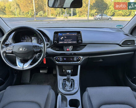 Черный Хендай i30, объемом двигателя 1.6 л и пробегом 207 тыс. км за 13500 $, фото 14 на Automoto.ua