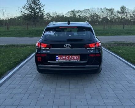 Черный Хендай i30, объемом двигателя 1.59 л и пробегом 228 тыс. км за 12300 $, фото 10 на Automoto.ua