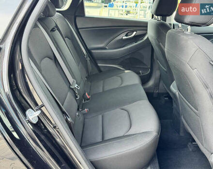 Черный Хендай i30, объемом двигателя 1.6 л и пробегом 207 тыс. км за 13300 $, фото 14 на Automoto.ua