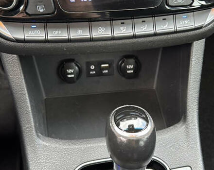 Черный Хендай i30, объемом двигателя 1.6 л и пробегом 207 тыс. км за 13300 $, фото 20 на Automoto.ua
