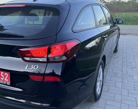 Черный Хендай i30, объемом двигателя 1.59 л и пробегом 228 тыс. км за 12300 $, фото 9 на Automoto.ua