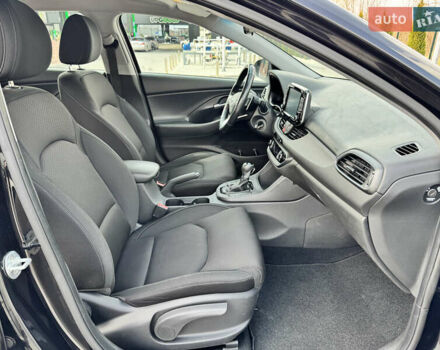 Черный Хендай i30, объемом двигателя 1.6 л и пробегом 207 тыс. км за 13300 $, фото 16 на Automoto.ua
